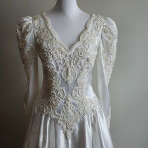 Vintage 80s Wedding Dress S White Beaded Lace Cathedral Train Bow Bridal Gown